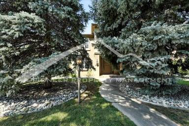 Main picture of 2333 S Saint Paul St