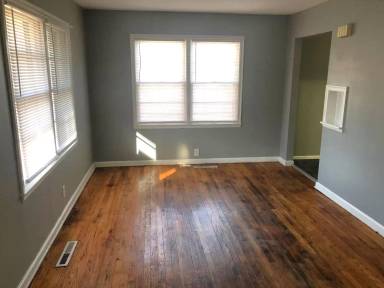 Main picture of 212 Sheldon St