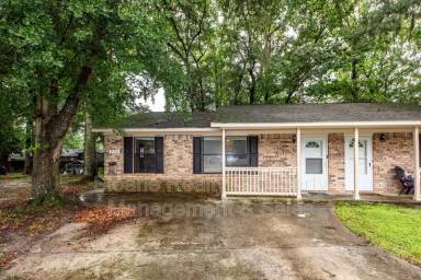 Main picture of 819 Sandpiper Dr