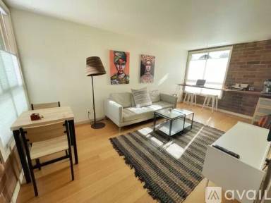 Main picture of 905 Cherry St