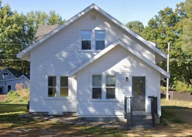Main picture of 2115 3rd St E
