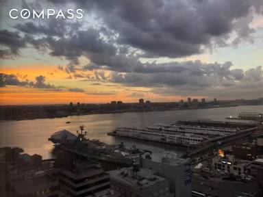 Main picture of Sky - Luxury Apartments