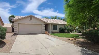 Main picture of 2277 E Devon Ct