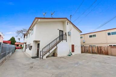 Main picture of 360 E 55th St