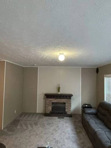 Main picture of 930 Pine Grove Rd