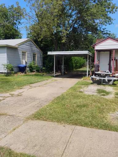 Main picture of 609 Freeman Dr