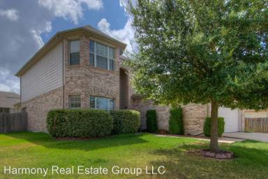 Main picture of 21013 Penny Royal Dr