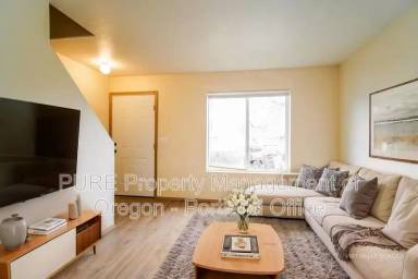 Main picture of 2615 2619 125 Ave