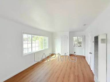 Main picture of 230 Rennie Ave