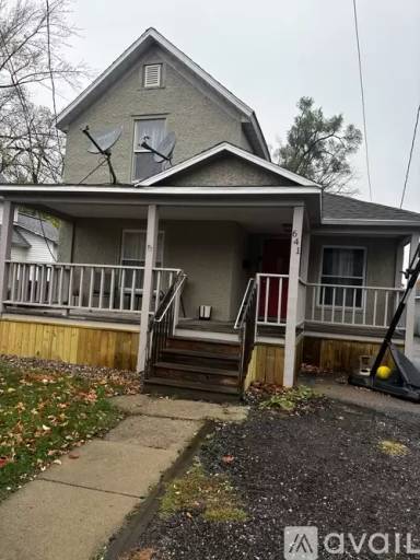 Main picture of 641 Phillips St