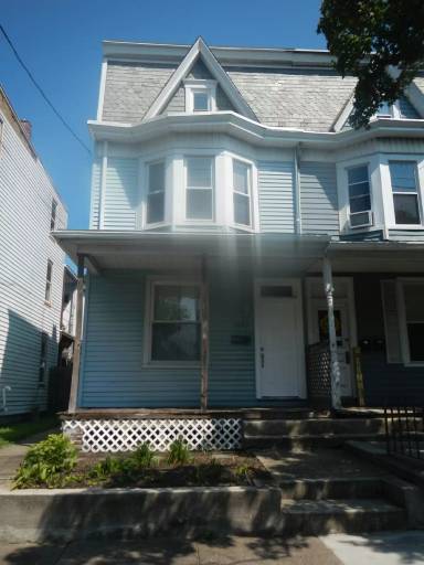 Main picture of 3885 N 6th St