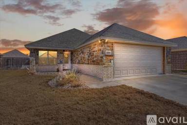 Main picture of 3209 McCoy Ln
