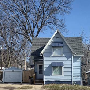 Main picture of 1818 Charles St