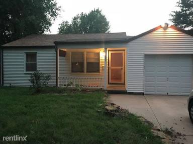 Main picture of 4521 S Oak Ave