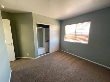 Main picture of 5848 Red Dawn St