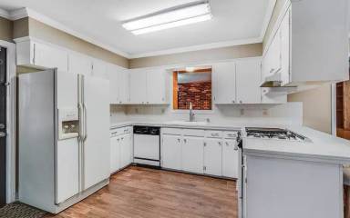 Main picture of 212 Debby Dr