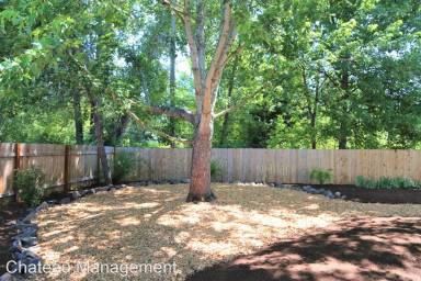 Main picture of 2865 SE Park Pl