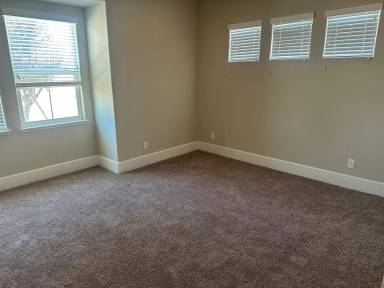Main picture of 4693 Avalon St