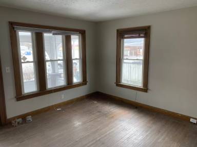 Main picture of 2513 Sullivant Ave