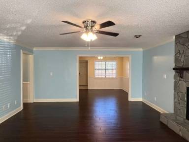 Main picture of 108 Turtle Dove Ct