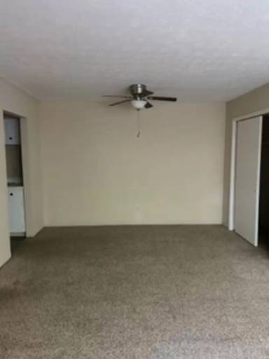 Main picture of Red Oaks Apartments