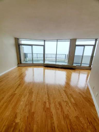 Main picture of 8208 Boulevard East