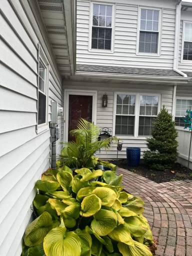 Main picture of 106 Spring Ridge Ct
