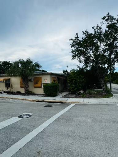 Main picture of 1101 N Federal Hwy