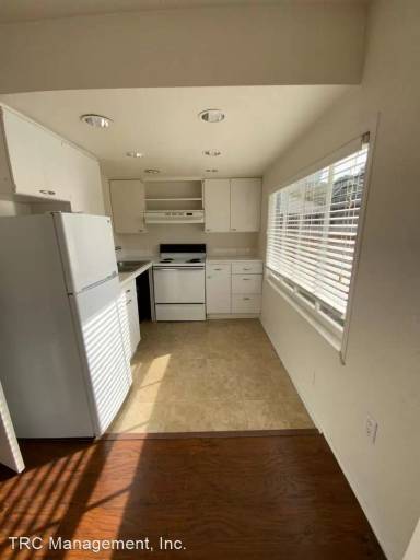 Main picture of 3309 Kromer Ave