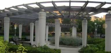 Main picture of 5958 N Kenmore Ave