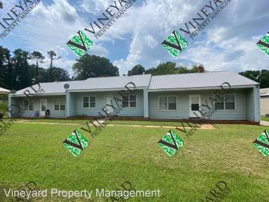 Main picture of 916 N Tennessee St