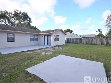Main picture of 9764 Saddlebrook Dr