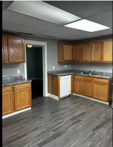 Main picture of 144 W Main St