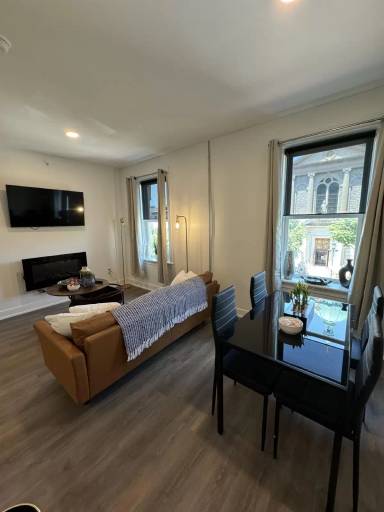 Main picture of 205 State St