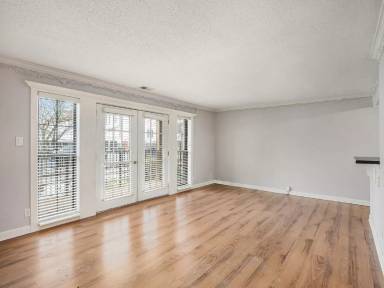 Main picture of 4727 Jarboe St