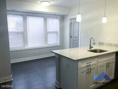 Main picture of 1607 W Foster Ave