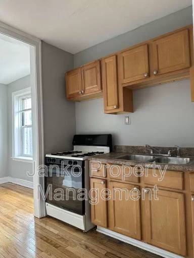 Main picture of 3725 W Grand Ave