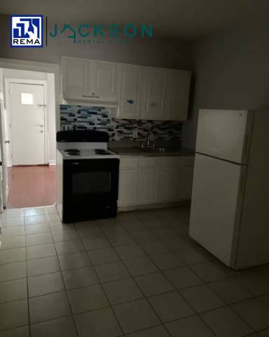 Main picture of 4942 N 7th St