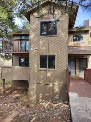 Main picture of 2841 N Walnut Hills Dr