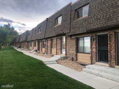 Main picture of 534 Gladiola St