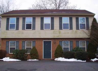 Main picture of 1571 N Reading Rd