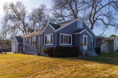 Main picture of 1204 Avenue E