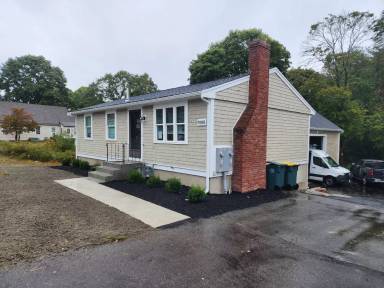 Main picture of 1065 Bedford St