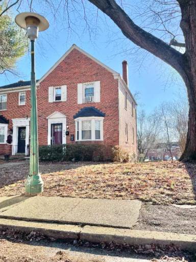 Main picture of 6117 Parkway Dr