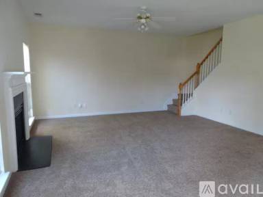 Main picture of 128 Vance Crescent Dr