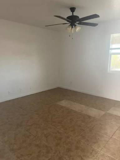 Main picture of Desert Palms Apartments