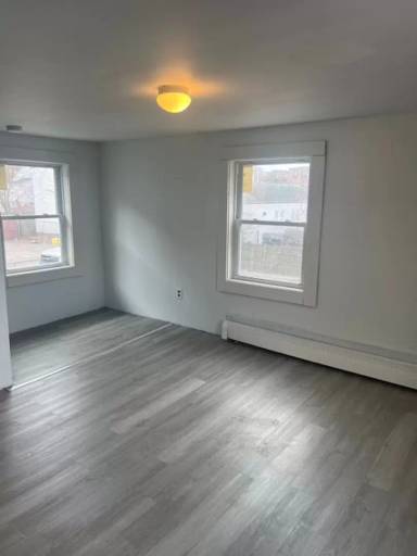 Main picture of 35 Ash St