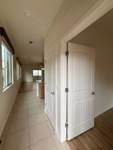 Main picture of 1680 Mariposa Dr