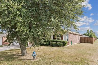 Main picture of 8800 Tumbleweed Dr