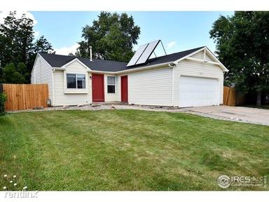 Main picture of 3113 Sharps St